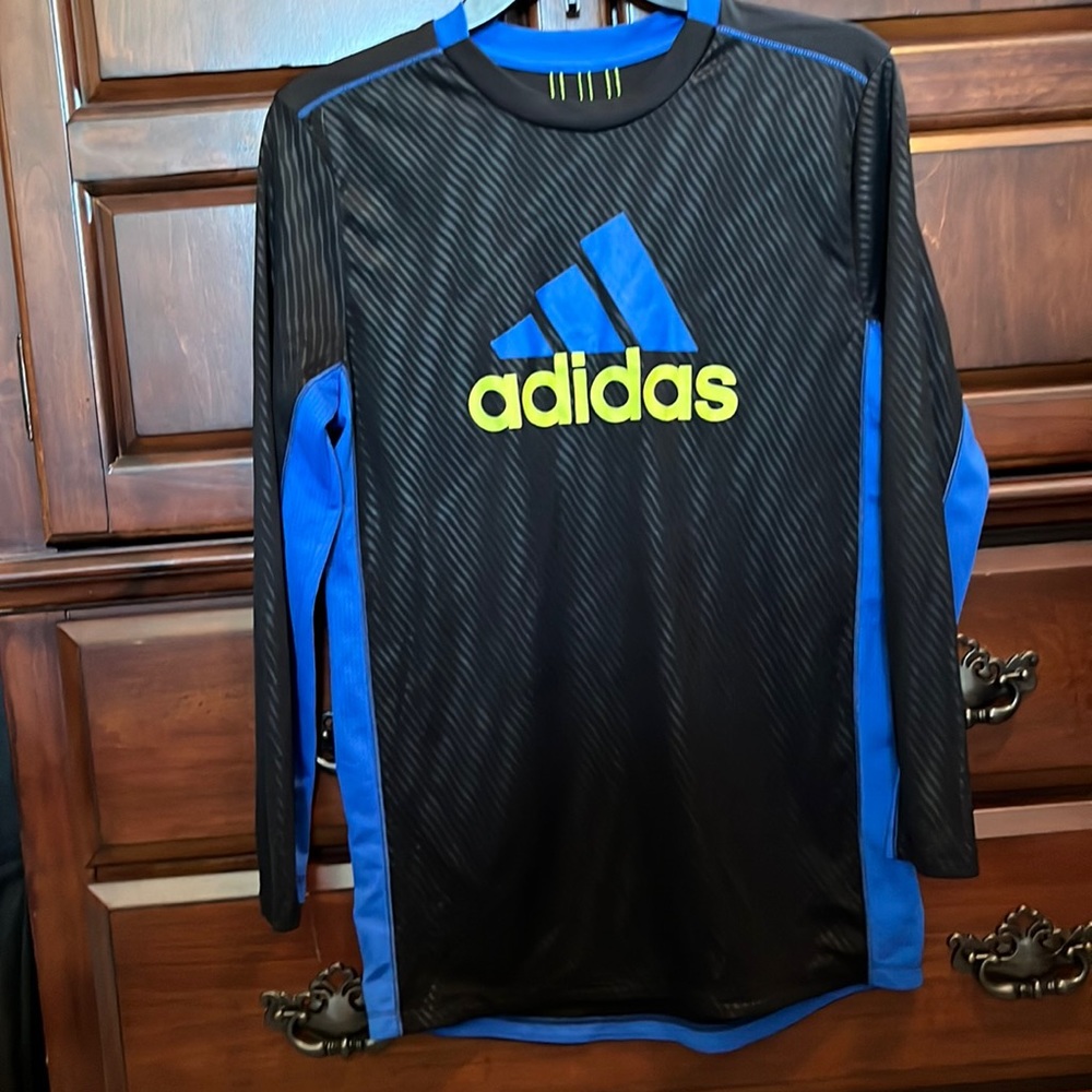 Adidas boys shirt